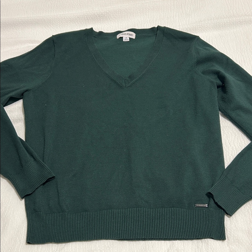 Calvin Klein Women's Deep Green V-Neck Sweater